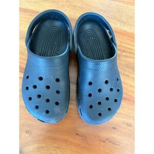 Crocs- Black Unisex Clogs Mens 6 Womens 8